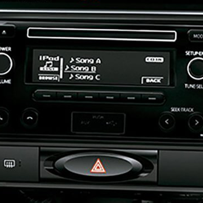 Sistema de audio 
 Equipado con radio AM/FM, lector de CDs, entrada USB, auxiliar y Bluetooth.